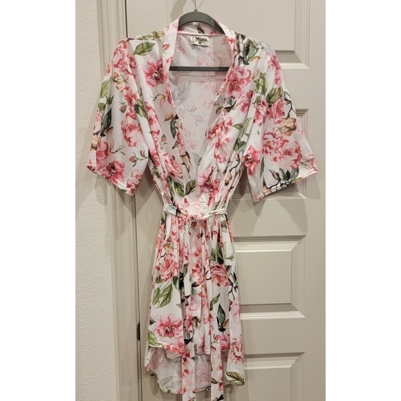 Show Me Your Mumu Brie Robe - Picture 1 of 10